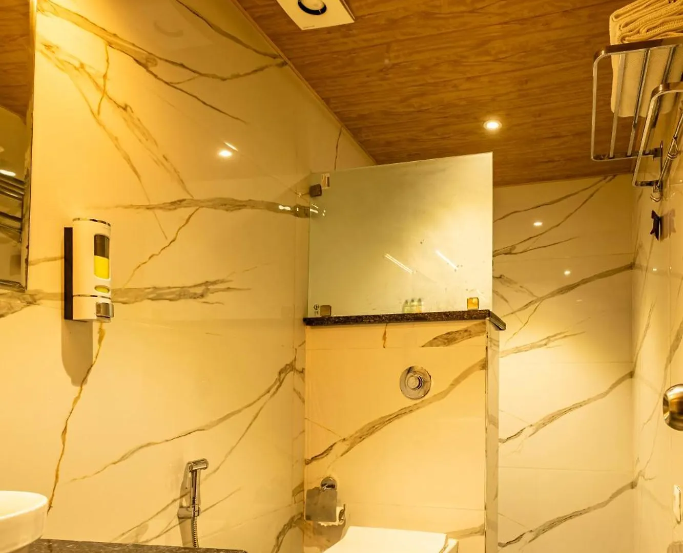 ורנאסי Hotel Vedangam