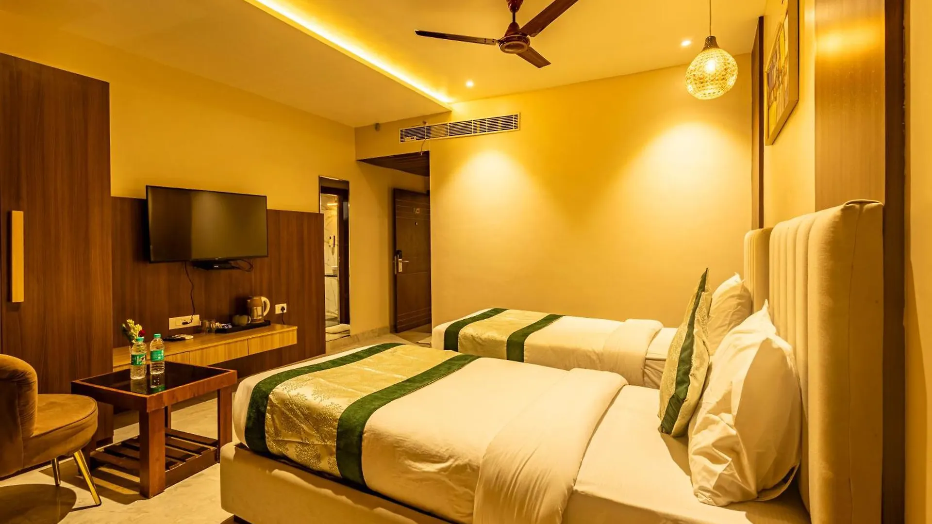 ורנאסי Hotel Vedangam
